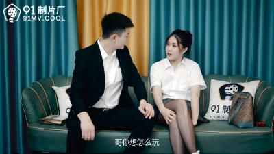 耳朵里有黄色硬硬的东西